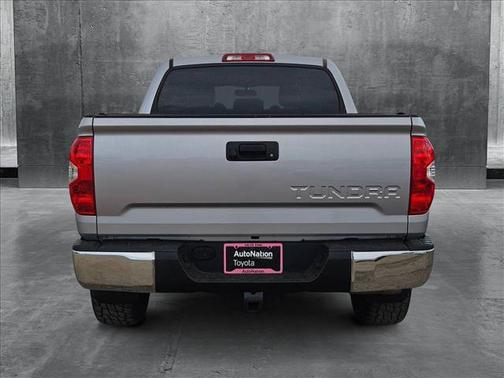 2014 Toyota Tundra SR5