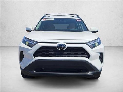 Ice Cap 2025 Toyota RAV4 XLE