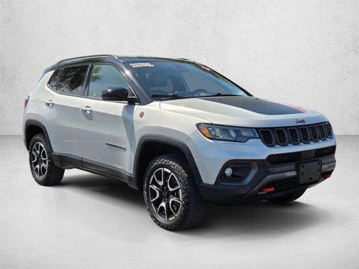 Silver Zynith Metallic Clearcoat 2024 Jeep Compass Trailhawk
