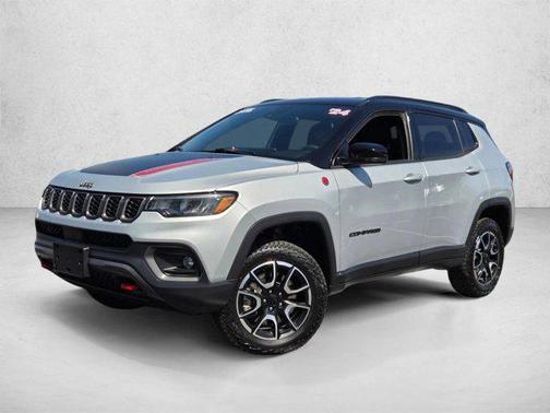 Silver Zynith Metallic Clearcoat 2024 Jeep Compass Trailhawk
