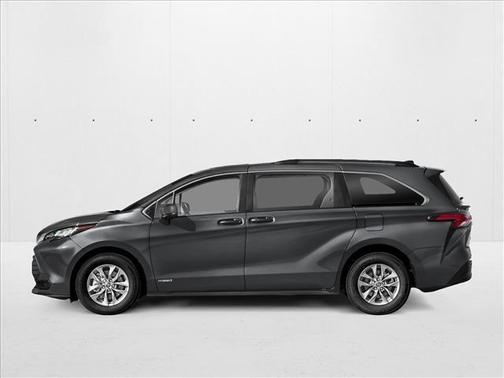 2025 Toyota Sienna LE