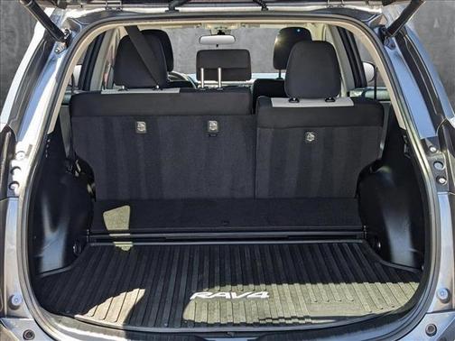 2017 Toyota RAV4 Hybrid XLE