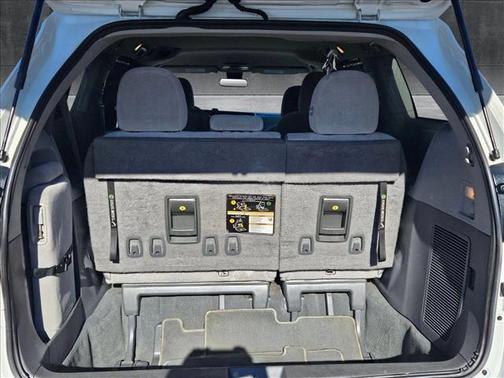 2020 Toyota Sienna LE
