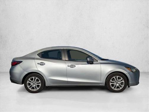 2017 Toyota Yaris iA Base