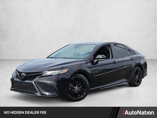 Midnight Black Metallic 2022 Toyota Camry SE