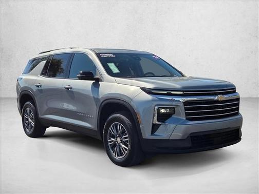 2024 Chevrolet Traverse LT