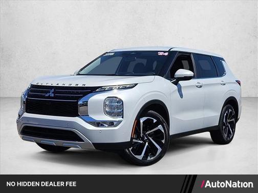 White Diamond 2024 Mitsubishi Outlander SE