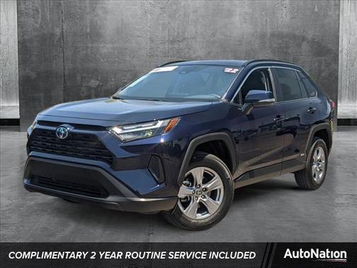 2022 Toyota RAV4 Hybrid XLE