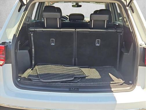Pure White 2019 Volkswagen Atlas 3.6L SEL