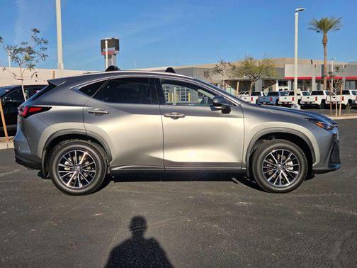 2025 Lexus NX 350h AWD