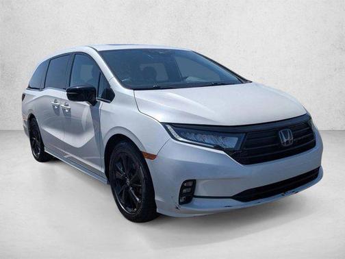 Platinum White Pearl 2024 Honda Odyssey Sport