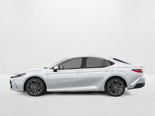 Wind Chill Pearl 2026 Toyota Camry XLE