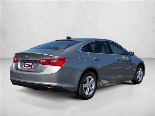 Sterling Gray Metallic 2024 Chevrolet Malibu 1LS
