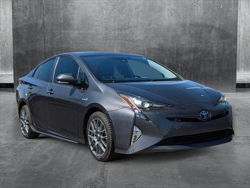 2018 Toyota Prius Three Touring