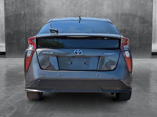 2018 Toyota Prius Three Touring