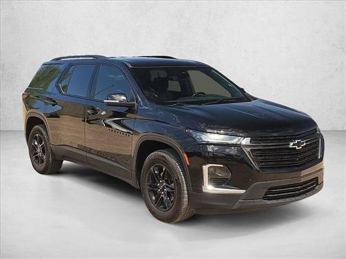 Mosaic Black Metallic 2023 Chevrolet Traverse LT Cloth