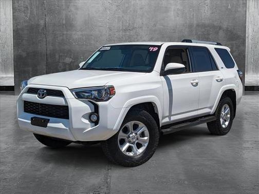 2019 Toyota 4Runner SR5