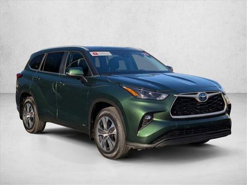 2023 Toyota Highlander Hybrid XLE