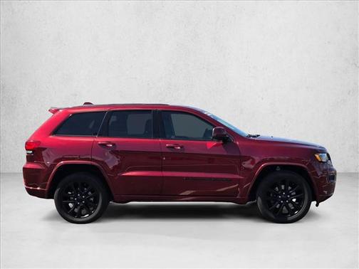 2022 Jeep Grand Cherokee Laredo