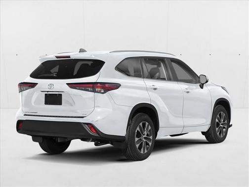 2025 Toyota Highlander XLE