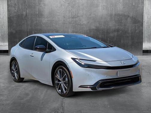 2025 Toyota Prius XLE