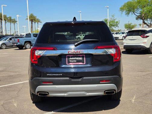 Midnight Blue Metallic 2022 GMC Acadia FWD SLE