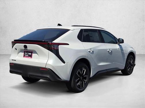 Wind Chill Pearl 2026 Toyota bZ XLE