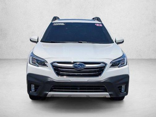 Crystal White Pearl 2022 Subaru Outback Limited