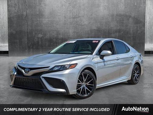 2024 Toyota Camry SE