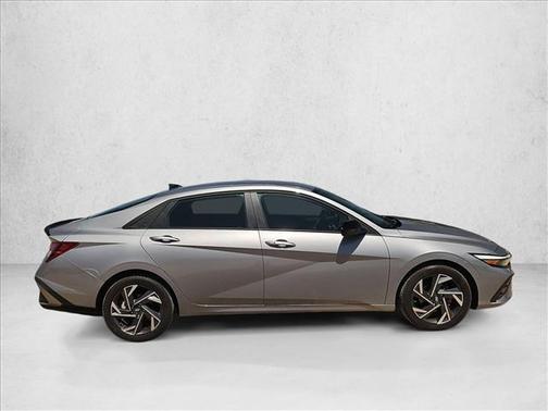 Fluid Metal 2025 Hyundai ELANTRA Sport