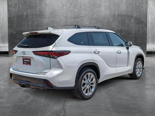 2025 Toyota Highlander Limited