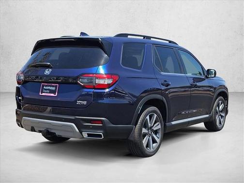 Platinum White Pearl 2025 Honda Pilot Elite