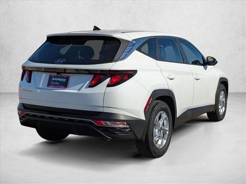 2023 Hyundai TUCSON SE