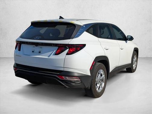 2023 Hyundai TUCSON SE