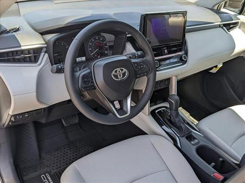 2025 Toyota Corolla Cross LE