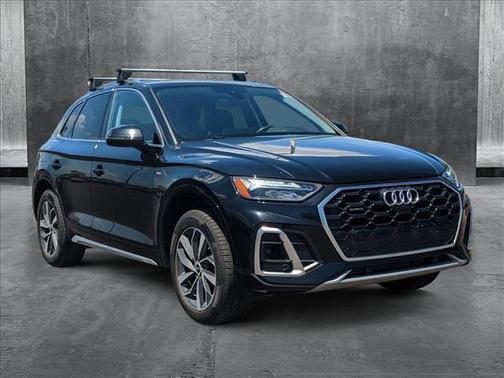 2022 Audi Q5 45 S line Premium Plus