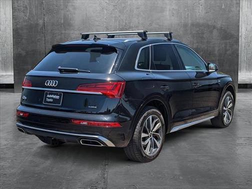 2022 Audi Q5 45 S line Premium Plus
