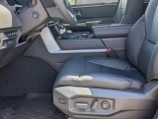 2025 Toyota Tundra Platinum