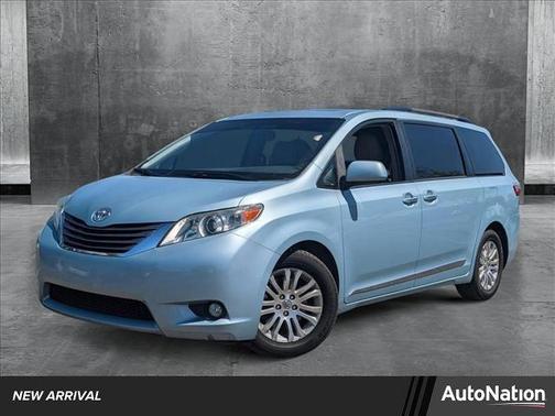 2015 Toyota Sienna XLE