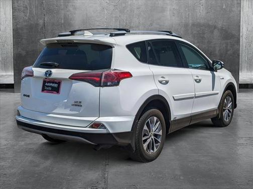 2018 Toyota RAV4 Hybrid XLE