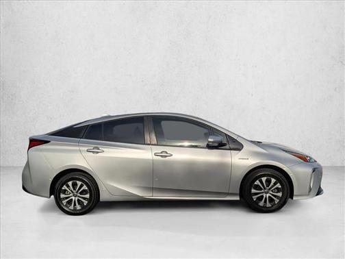 2020 Toyota Prius LE