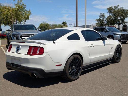 2011 Ford Mustang GT Premium