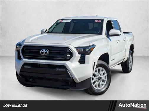 2025 Toyota Tacoma SR5