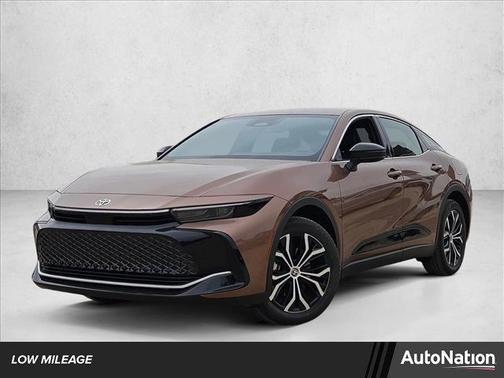 Bronze Age 2026 Toyota Crown XLE