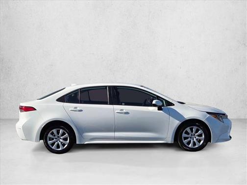 Ice Cap 2024 Toyota Corolla LE