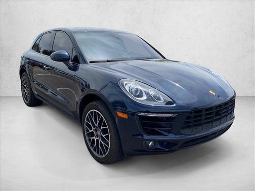 Night Blue Metallic 2018 Porsche Macan Macan