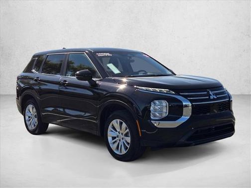 Black 2025 Mitsubishi Outlander ES 2.5 S-AWC