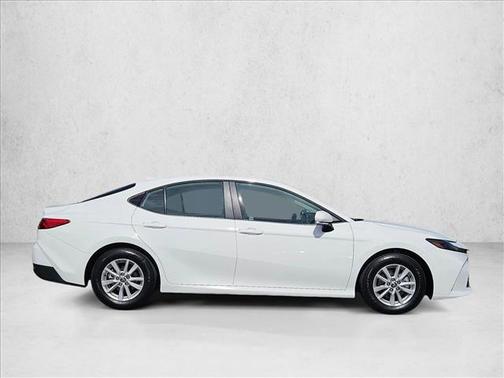 Ice Cap 2026 Toyota Camry LE
