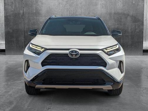 2025 Toyota RAV4 Hybrid SE