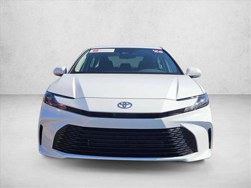 Ice Cap 2026 Toyota Camry LE